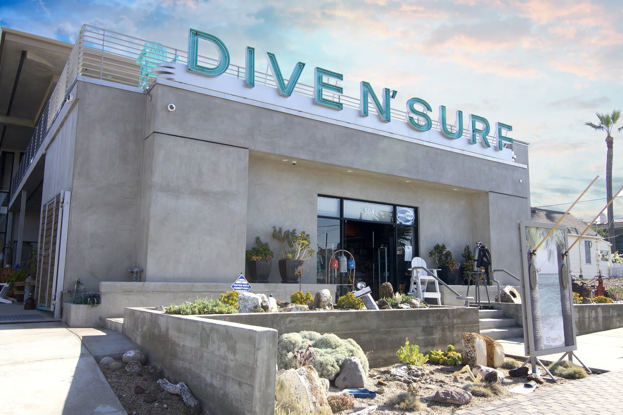 Dive N' Surf